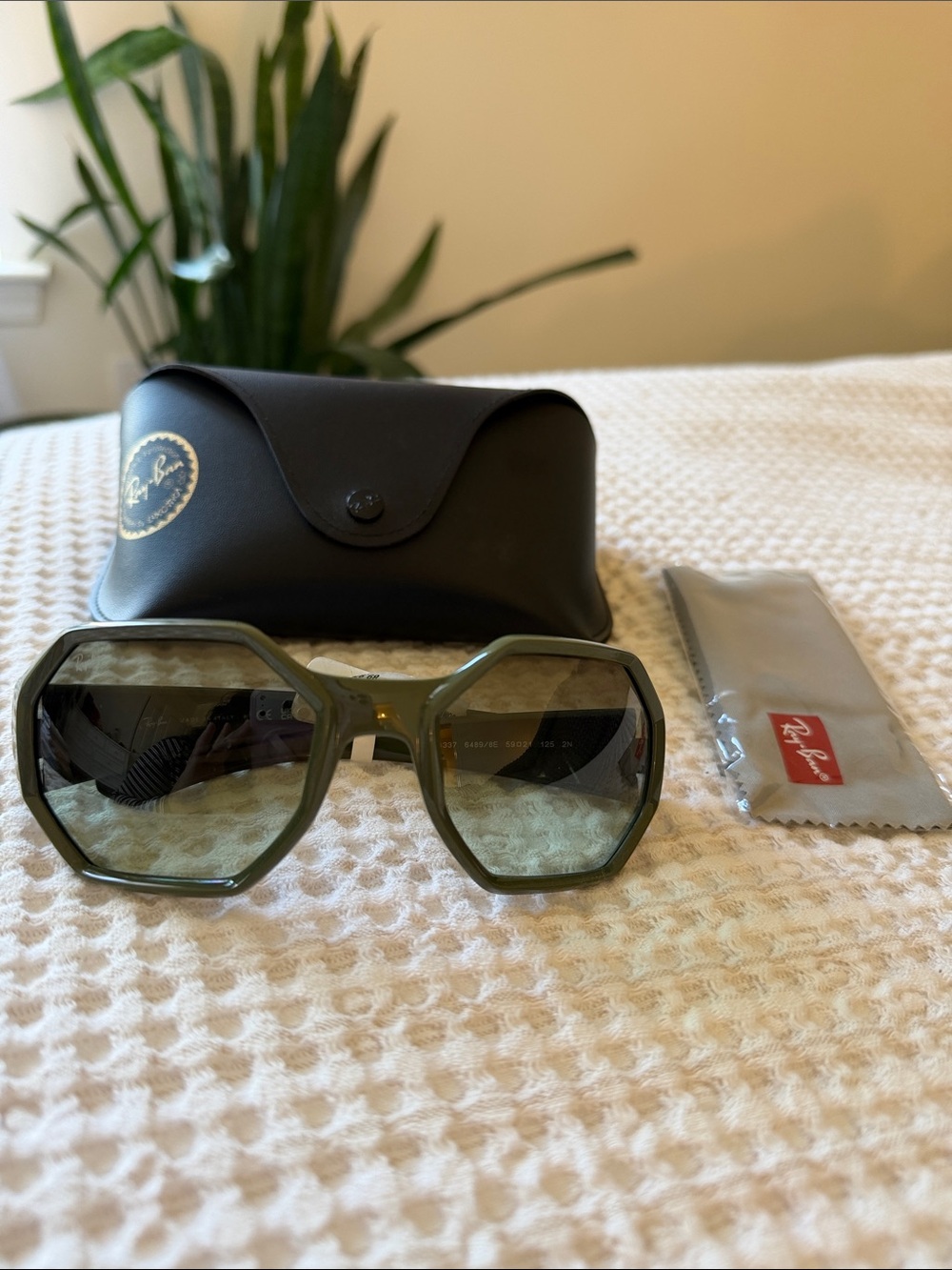 Ray-Ban Military Green Gradient Octagon Sunglasses NWT